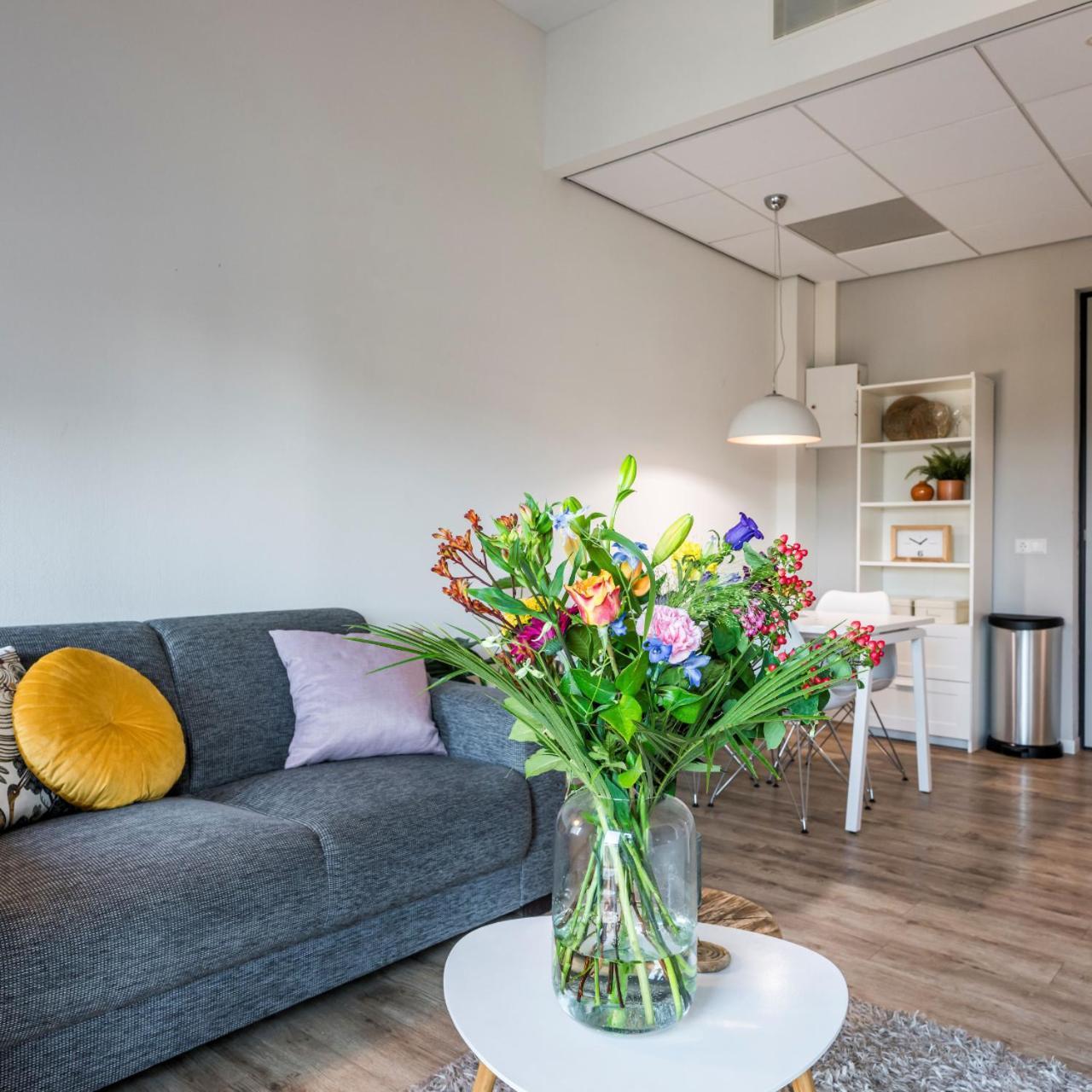 Joinn! City Lofts Houten Utrecht Eksteriør billede